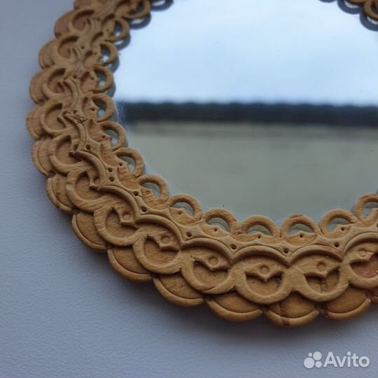 Зеркальце карманное из бересты новое