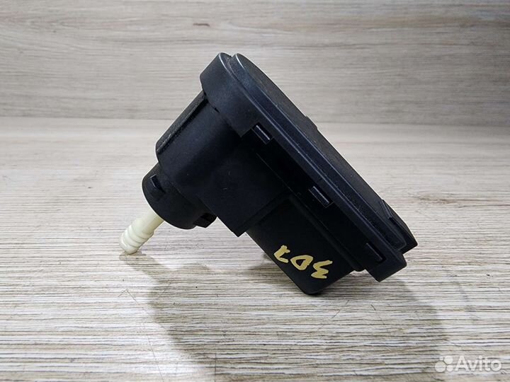 Корректор фары Peugeot 307