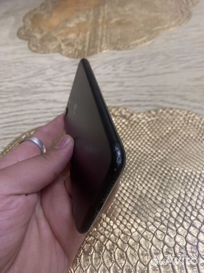 Телефон iPhone 7 32gb