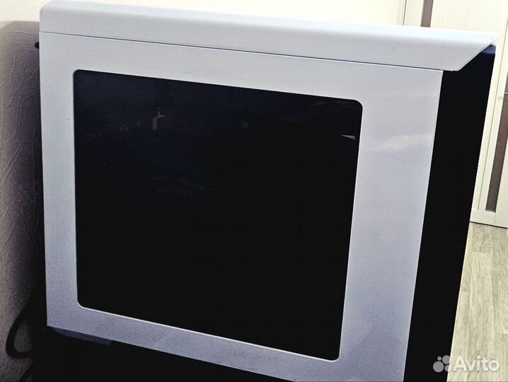 Настольный компьютер в сборе