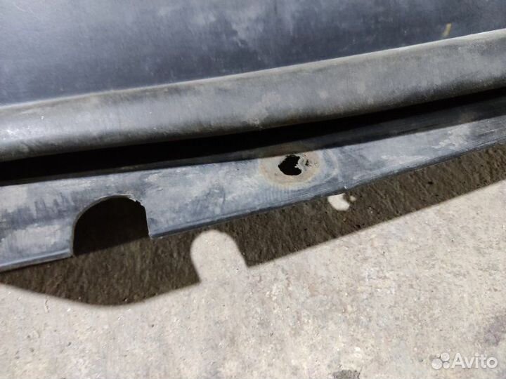 Накладка стеклоочистителя (жабо) Ford Mondeo 3