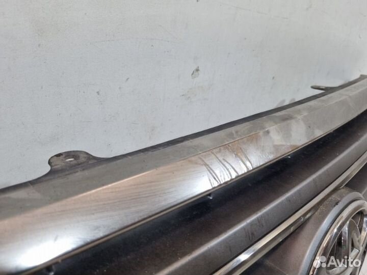 Решетка радиатора Toyota Land Cruiser 200