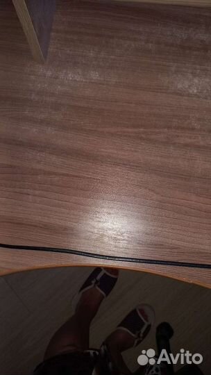 Маникюрный стол бу