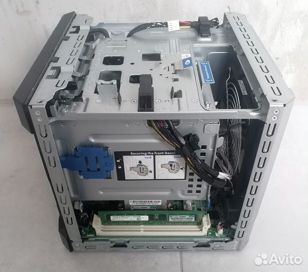 Сервер HP ProLiant MicroServer Gen8