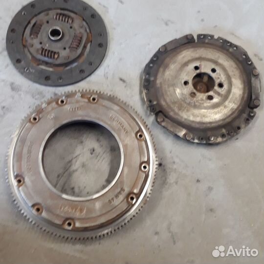 Комплект сцепления 1,6 AKL VW Гольф Октавия тур А4