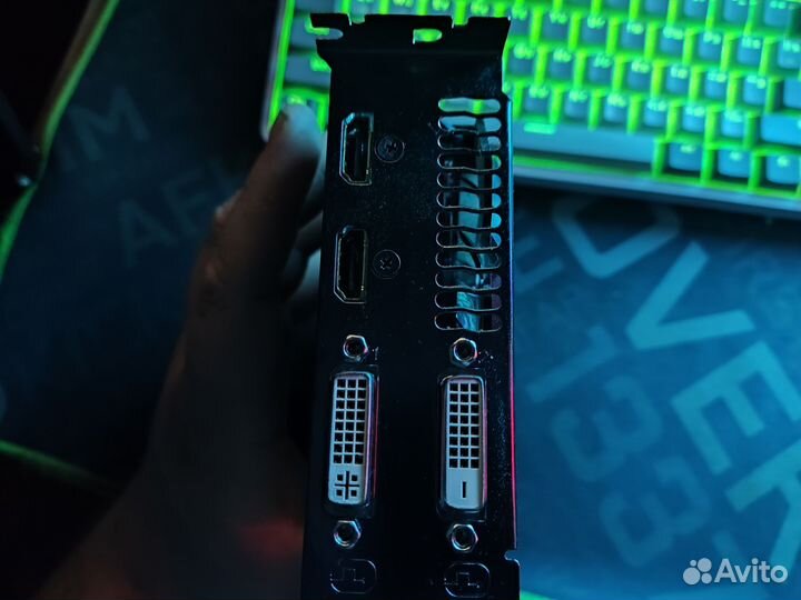 Видеокарта Gigabytes gtx 750 ti