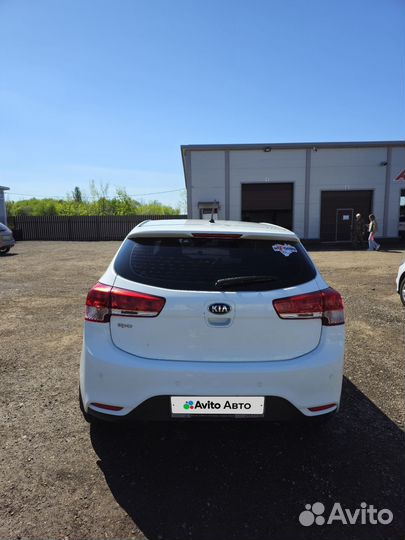 Kia Rio 1.4 AT, 2015, 88 400 км