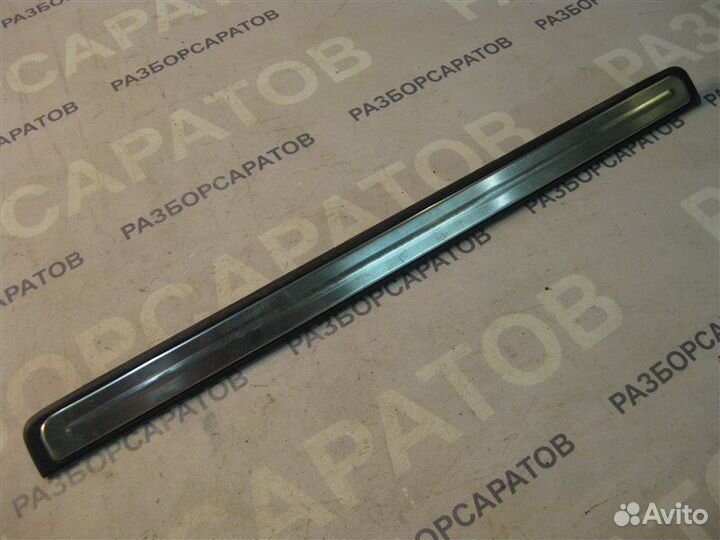 Накладка порога внутренняя передняя левая Nissan