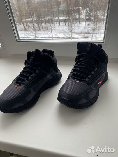 Кроссовки зимние reebok