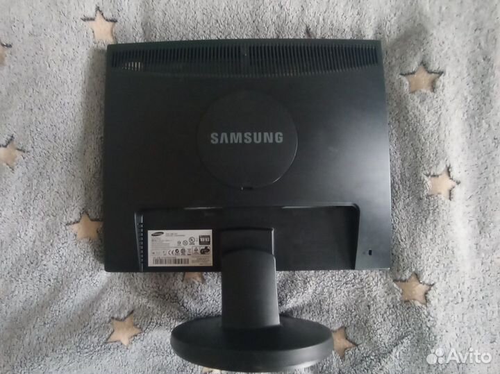 Монитор Samsung SyncMaster 943N 1280x1024