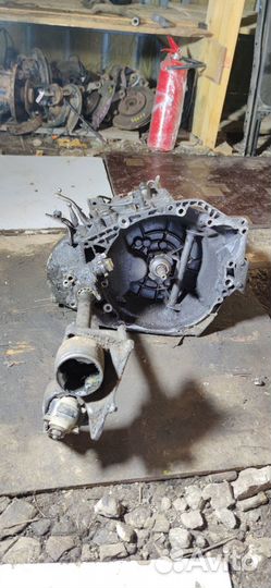 МКПП (механическая коробка переключения передач) I