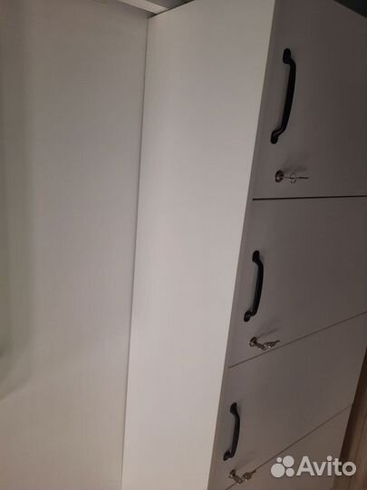 Шкафчики для хранения с замками