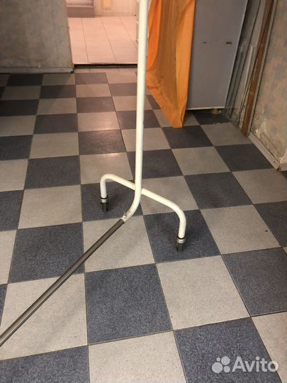 Вешалка напольная