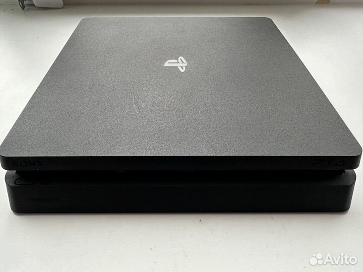 Sony PS4 slim 1tb
