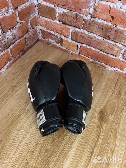 Боксерские перчатки jic 10 oz