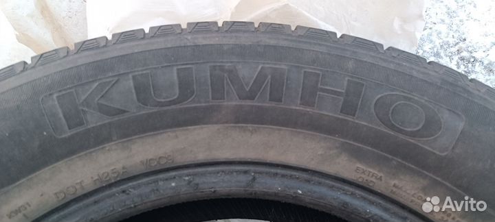 Kumho I'Zen KW31 235/65 R17