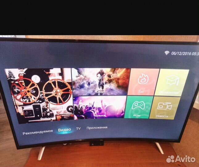 Телевизор TCL