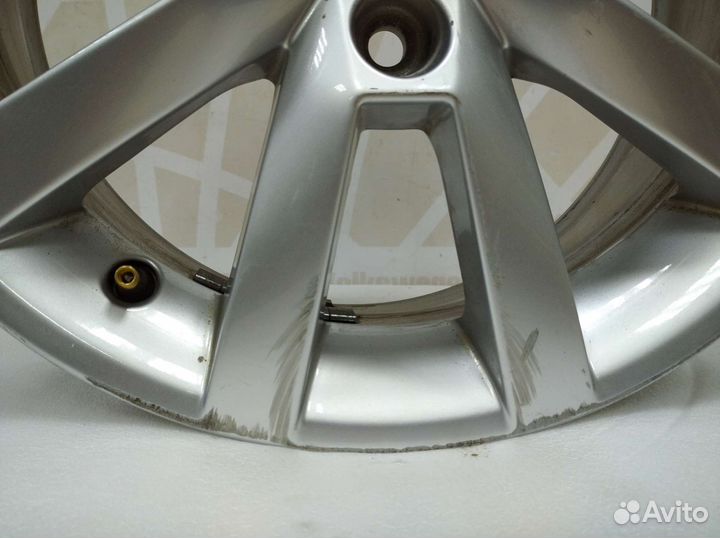 Диск литой R15 Skoda Rapid