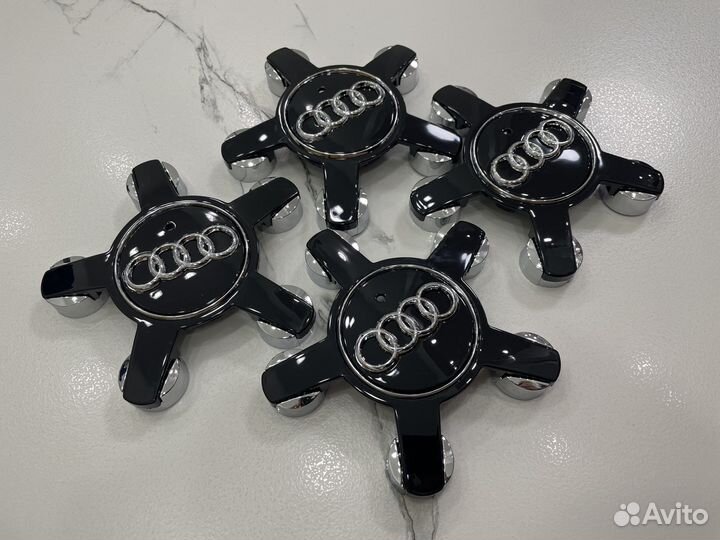 Колпачки в диски Audi 135 мм черные краб