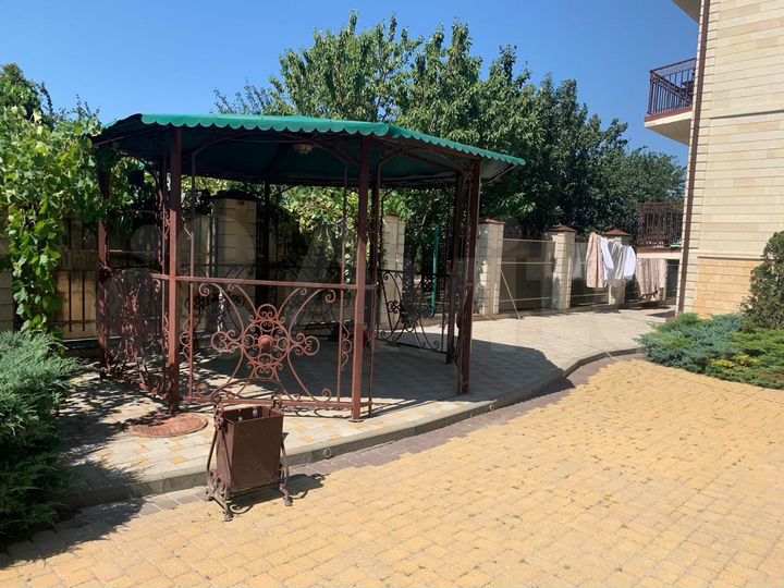 Гостиница, 700 м²