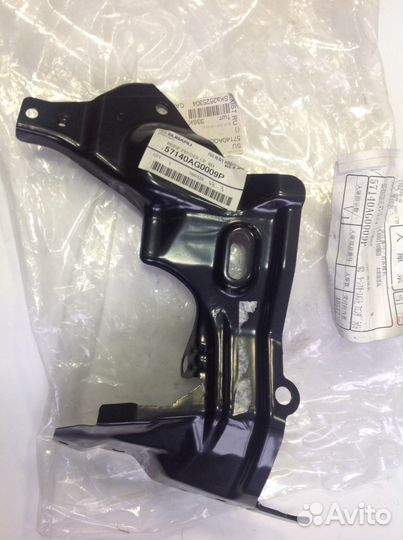 Кронштейн крыла правого Subaru Legacy 2003-2006
