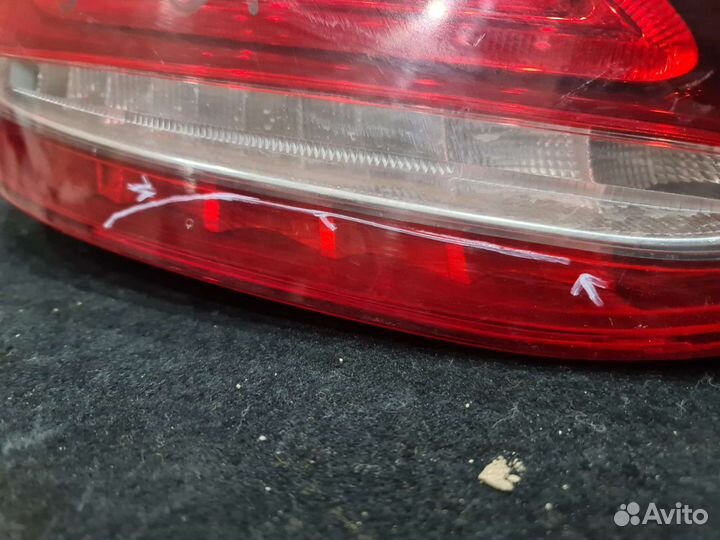 Задний левый фонарь Mercedes W205 с дефектом