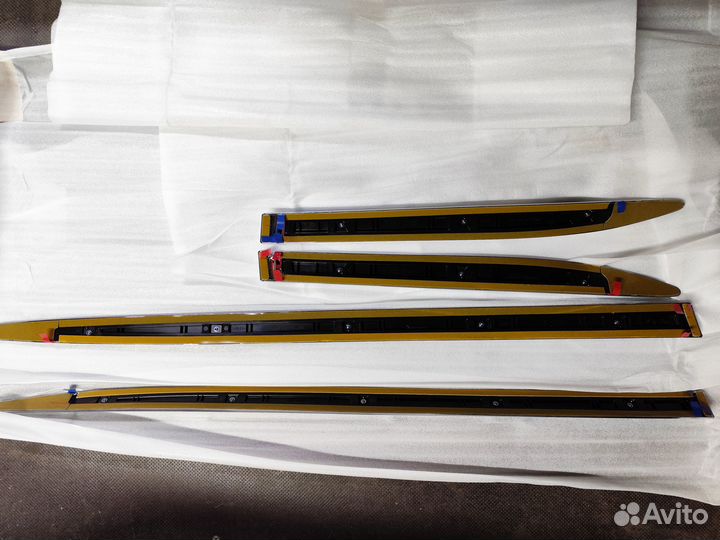 Молдинги дверей lexus lx570