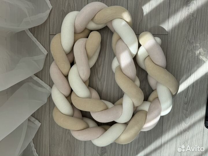 Бортик коса в кроватку