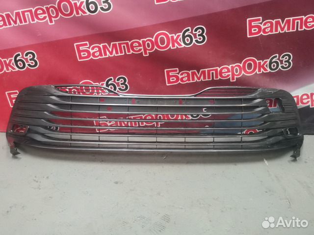 Решетка бампера передняя Toyota Camry V70 2017