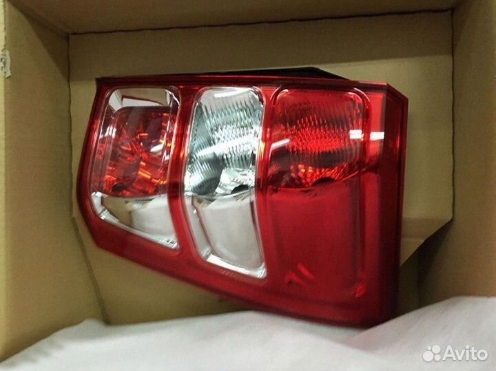 Фонарь задний правый Сузуки Гранд Витара 2005
