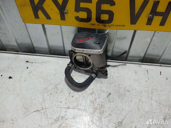 Дроссельная заслонка Opel Astra H z18xer 55562380