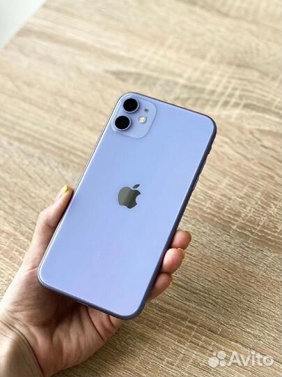 iPhone 11, 64 ГБ