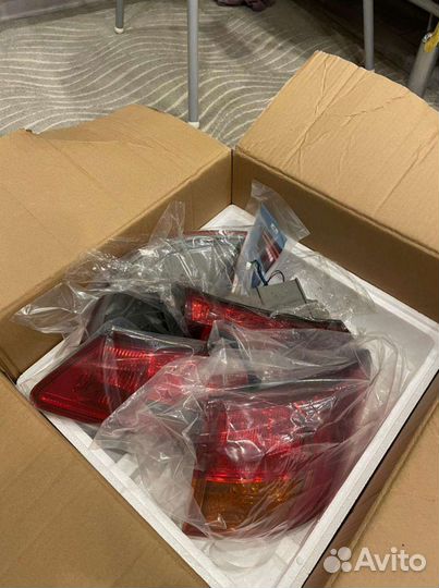 Lexus IS250 - фонари задние (комплект)