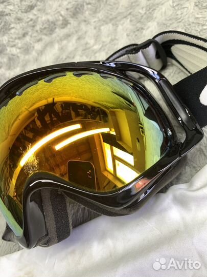 Горнолыжные очки Oakley