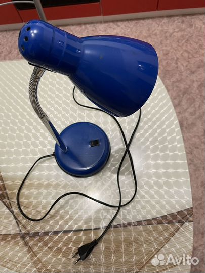 Лампа настольная