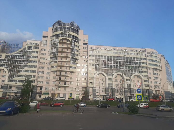 2-к. квартира, 63 м², 3/11 эт.