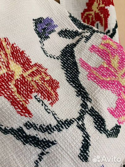 Полотенце вышитое вручную