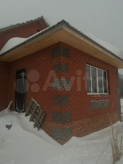 Дом 75,4 м² на участке 8 сот.