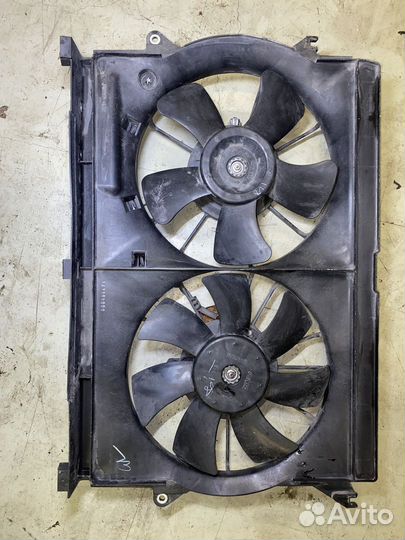 Диффузор радиатора Toyota Avensis AZT250