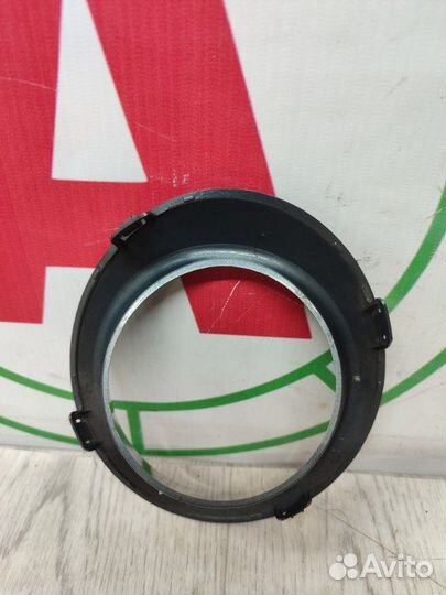 Накладка противотуманной фары передняя левая