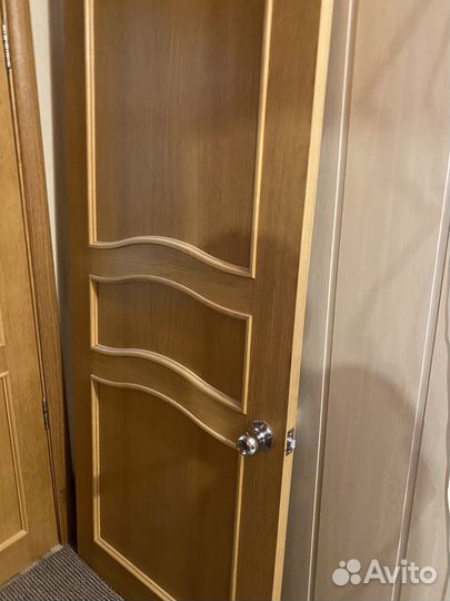 Дверь входная деревянная бу