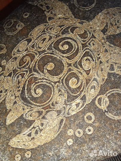 Камень морской с гравировкой Черепашка