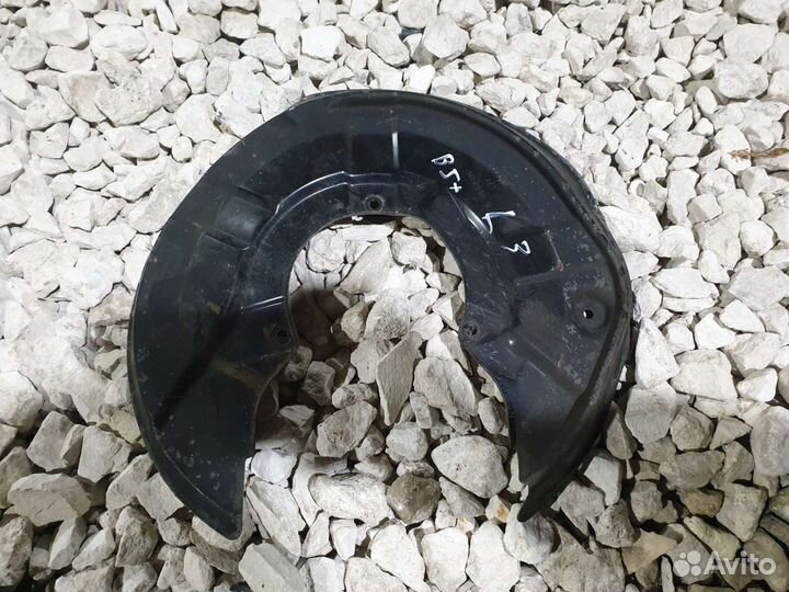 Пыльник тормозного диска Volkswagen Passat B5+