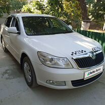 Skoda Octavia 1.6 MT, 2013, 450 000 км, с пробегом, цена 680 000 руб.