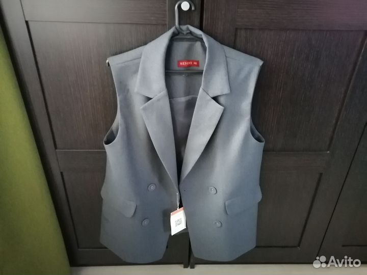 Жилетка женская