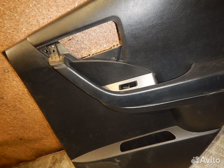 Обшивка двери задней правой, Nissan (Ниссан) -mura