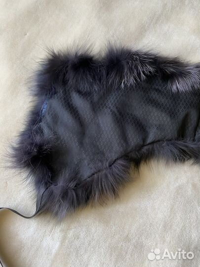 Воротник из меха чернобурки