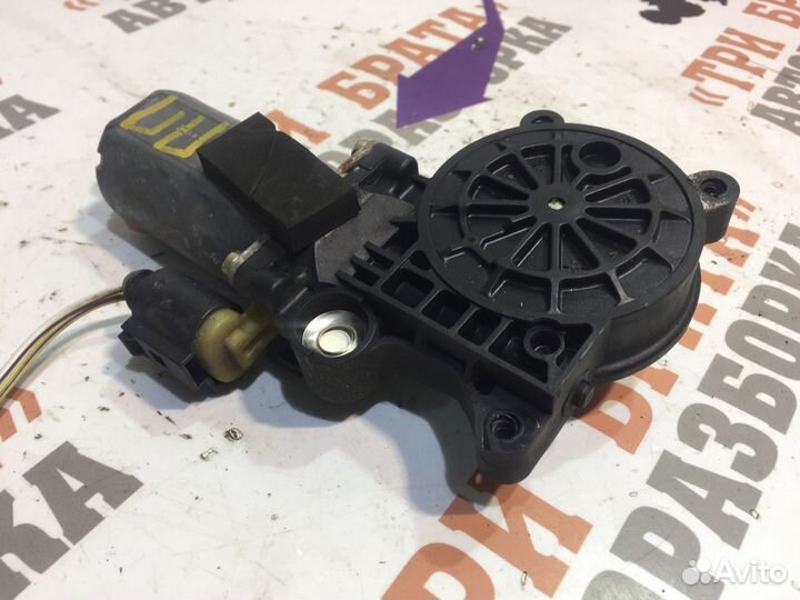 Моторчик стеклоподъемника передний правый Прав