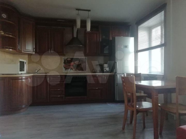2-к. квартира, 63 м², 3/5 эт.