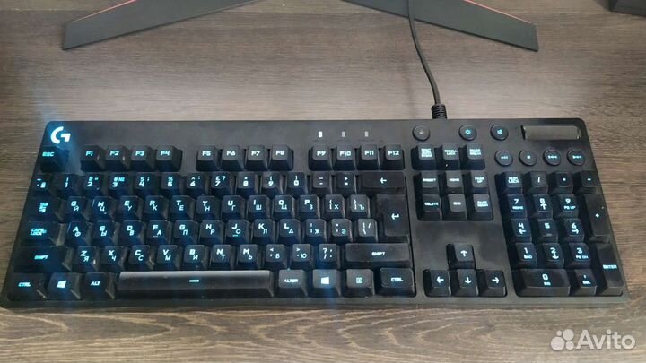 Игровая клавиатура Logitech G810